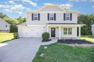 2739 Buckhorn Dr, Randleman, NC 27317
