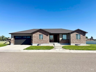 650 Lochsa Loop, Heyburn, ID 83336