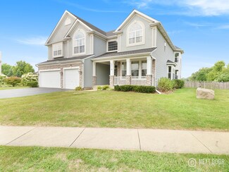 2510 Oak Dr, West Dundee, IL 60118