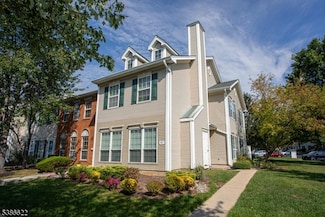 47 Cabot Way, Franklin Park, NJ 08823