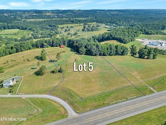 5 Binfield Rd, Maryville, TN 37801
