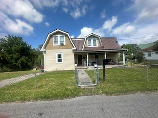 205 Maplewood Ln, Beckley, WV 25801