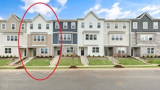 708 Dorset Stream Dr, Fuquay Varina, NC 27526