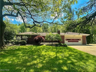 1010 Park Cir, Girard, OH 44420