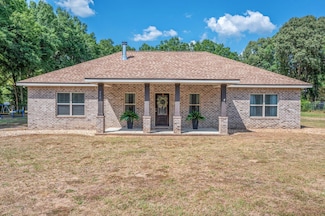 3501 Plympton Rd, Laurel Hill, FL 32567