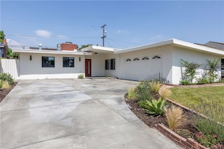 3923 Cerritos Ave, Long Beach, CA 90807