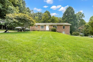 485 Hickory Dr, Bristol, VA 24201