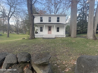 33 Parsonage Rd, Greenwich, CT 06830