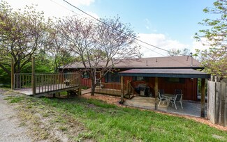 701 Peach Orchard Rd, Cape Fair, MO 65624