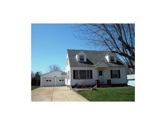1053 Holland Ave NE, East Canton, OH 44730