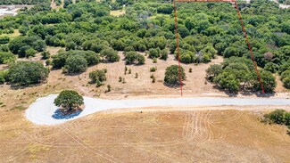 62 Oak Shadow Ln, Nocona, TX 76255