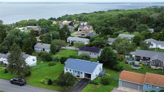 130 Brackett Ave, Tiverton, RI 02878