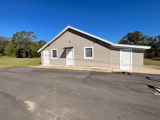 407 Bermuda St, Ozark, AL 36360