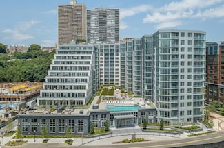 9 Avenue at Port Imperial Unit 925, West New York, NJ 07093