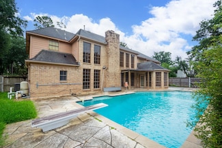 6738 Apple Valley Ln, Houston, TX 77069
