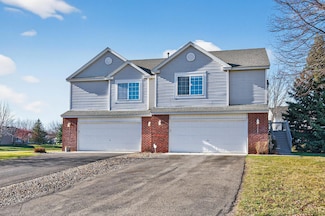 15687 Finewood Ct, Saint Paul, MN 55124