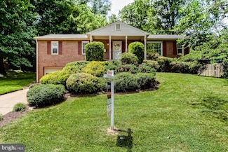 2816 N Yucatan St, Arlington, VA 22213