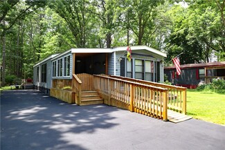 46 Leisure Way, Coventry, RI 02816