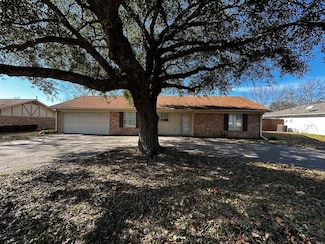 116 Kimberly St, Sulphur Springs, TX 75482