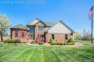 3227 Ready Rd, South Rockwood, MI 48179