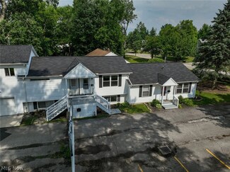 417 Bronson St, Medina, OH 44256