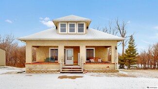 5396 B Rd, Nehawka, NE 68413