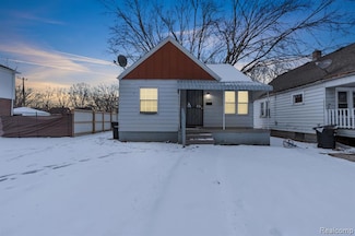 6367 Plainview Ave, Detroit, MI 48228