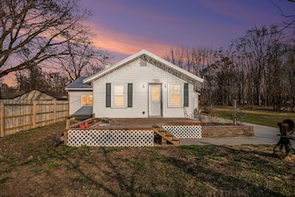 69819 S Nottawa Rd, Sturgis, MI 49091