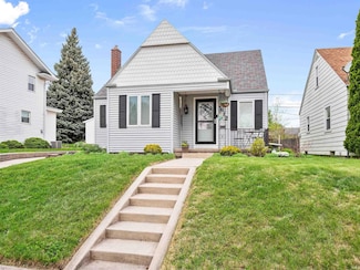 1812 Clover Ln, Fort Wayne, IN 46808