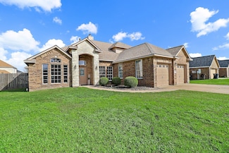 9618 Crestwood Dr, Baytown, TX 77523