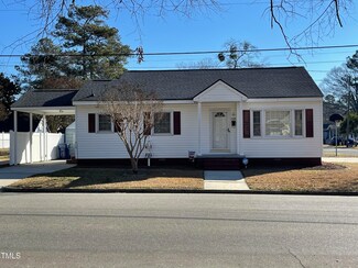 709 S 2nd St, Smithfield, NC 27577