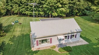 17976 Pine Meadow Dr, Cassopolis, MI 49031