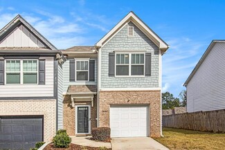 5642 Union Pointe Dr, Union City, GA 30291