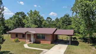 1737 County Highway 183 S, Defuniak Springs, FL 32435