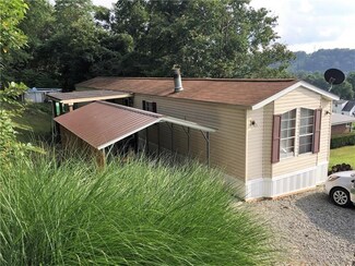 404 Hill St, West Newton, PA 15089