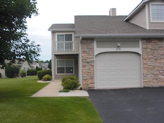 2530 Edgewood Dr Unit 38, Beloit, WI 53511