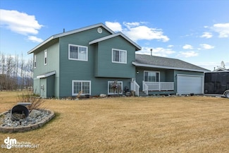 13646 E Field Ln, Palmer, AK 99645