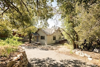 32953 Juniper Ln, Green Valley Lake, CA 92341
