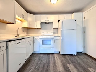 132 North St Unit 10, Newton, MA 02460
