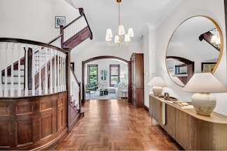 307 E 87th St, New York, NY 10128