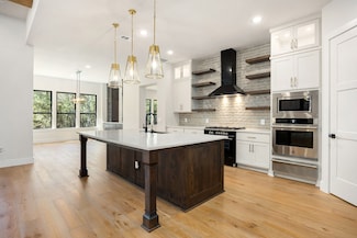 7613 Trinity Pines Dr, Montgomery, TX 77316