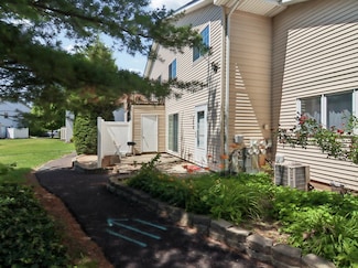 2321 Aster Dr Unit 327C, Crest Hill, IL 60403