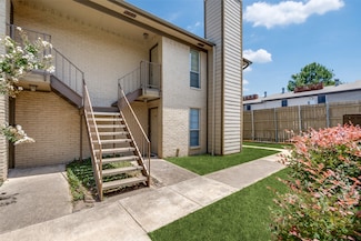 10650 Steppington Dr Unit 147, Dallas, TX 75230