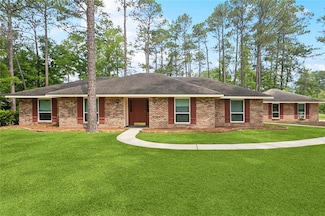 61203 Kings Arms Dr, Lacombe, LA 70445