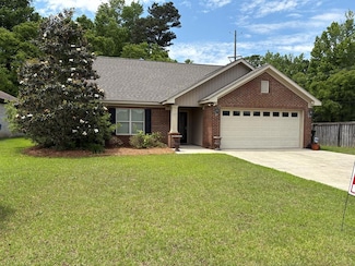 100 Sprucepine Rd, Dothan, AL 36301