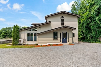 43 Water St, Assonet, MA 02702