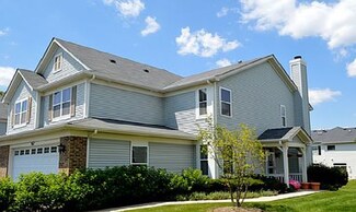 367 Chesapeake Ln, Oswego, IL 60543