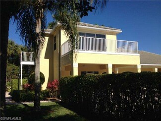 5862 Three Iron Dr, Naples, FL 34110
