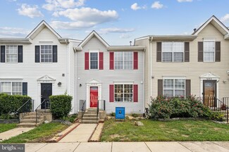 2105 Fort Donelson Ct, Dumfries, VA 22026