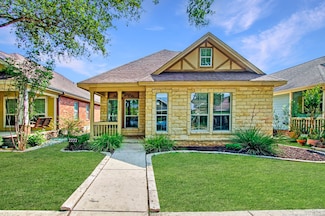 2222 Gruene Lake Dr, New Braunfels, TX 78130